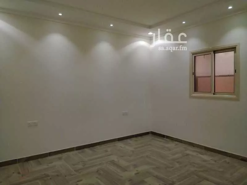 4 bedroom floor in Al Qairawan 10