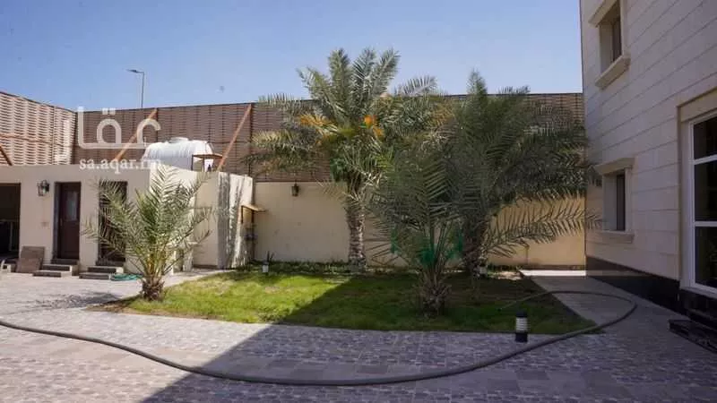 فيلا 9 غرف في الشراع 13