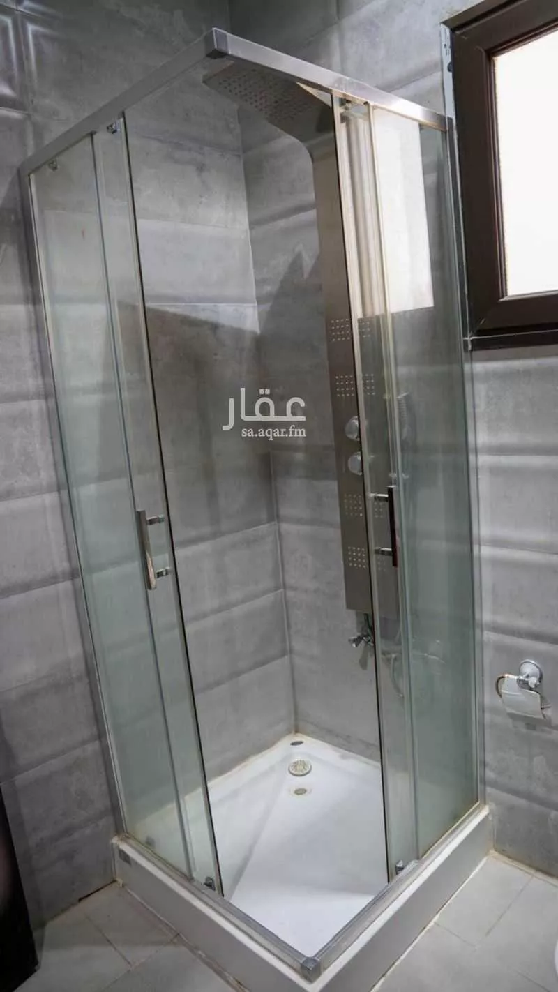 فيلا 9 غرف في الشراع 9