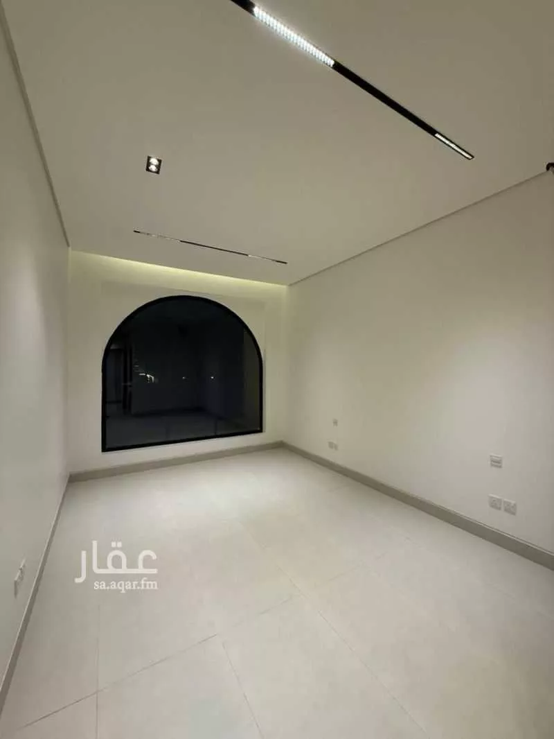 فيلا 5 غرف في العارض 7