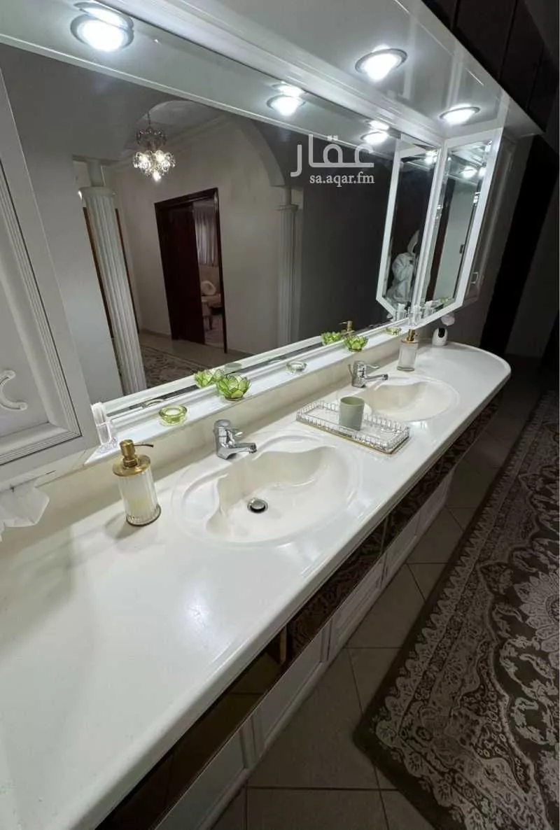 5 bedroom villa in Al Olaya 16