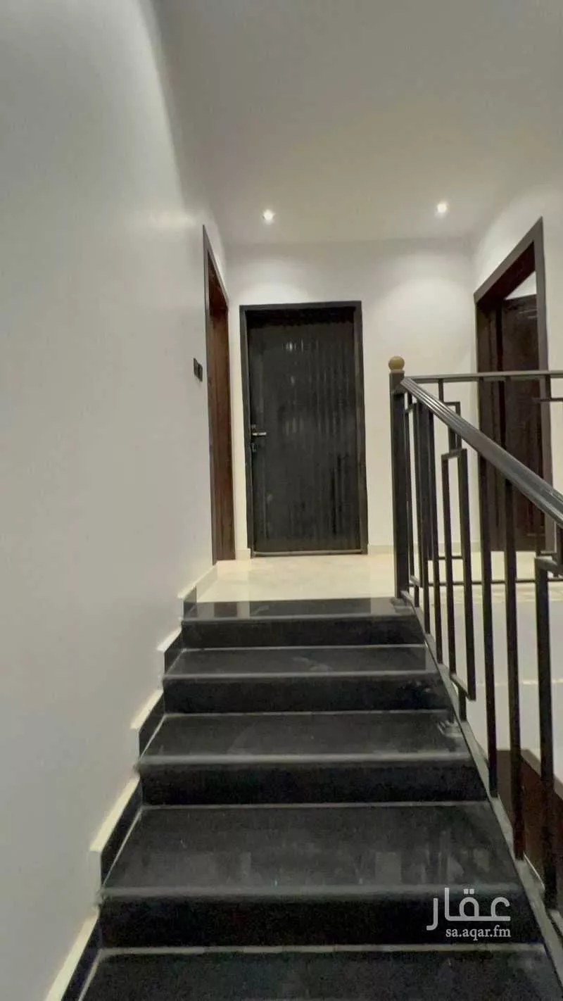 6 bedroom villa in Al Janadriyah 10