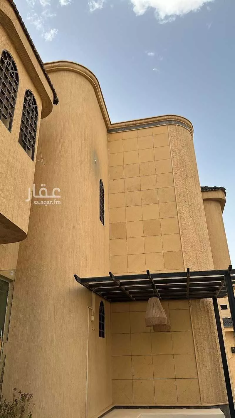 فيلا 6 غرف في العقيق 2