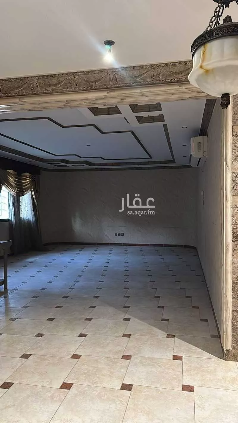 فيلا 6 غرف في العقيق 6