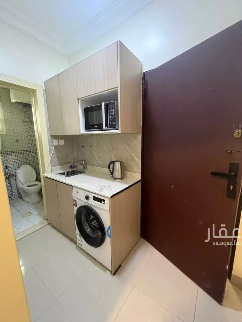 1 bedroom floor in Al Fayha 4