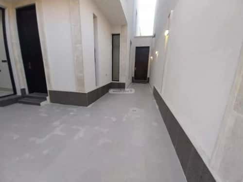 5 bedroom villa in Al Uraija Al Gharbi 2