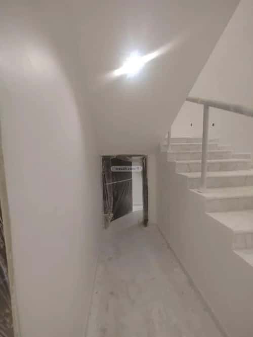 5 bedroom villa in Al Hazm 3