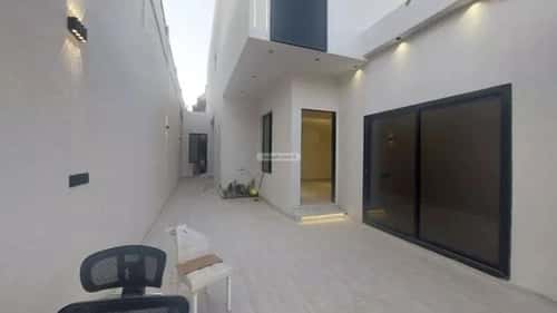 3 bedroom floor in Badr 11