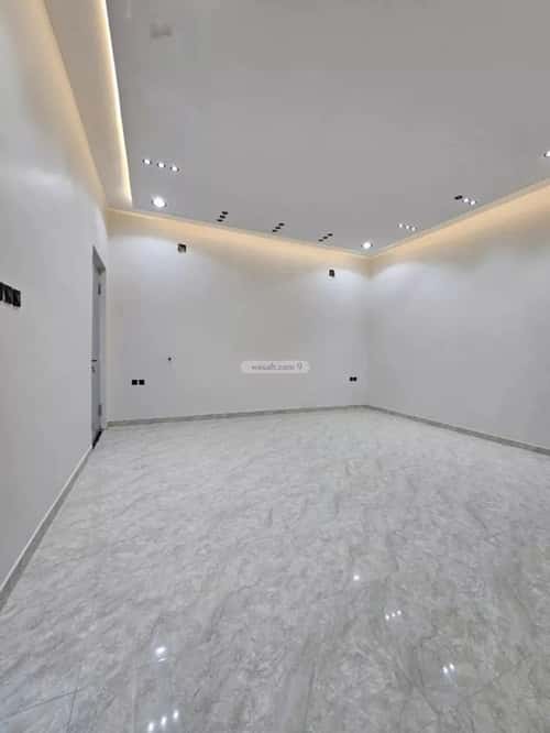 3 bedroom floor in Al Awali 2