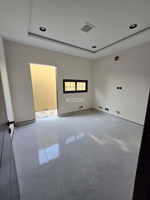 5 bedroom floor in Al Janadriyah 4