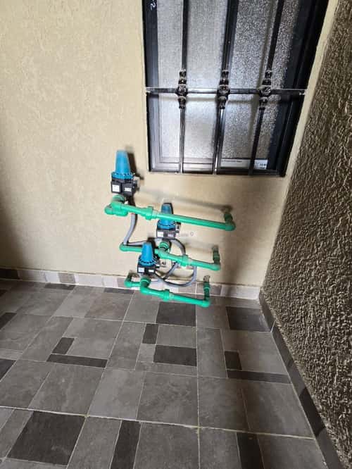5 bedroom floor in Al Janadriyah 7