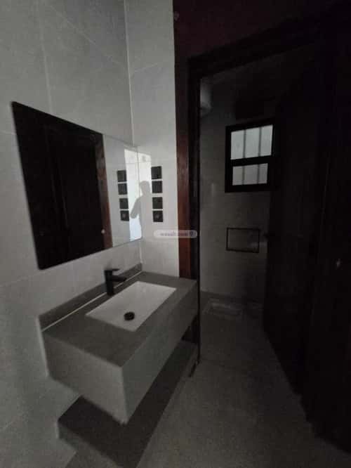 5 bedroom floor in Al Janadriyah 12