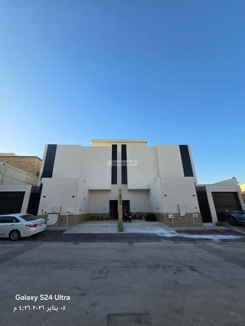 4 bedroom floor in Badr 1