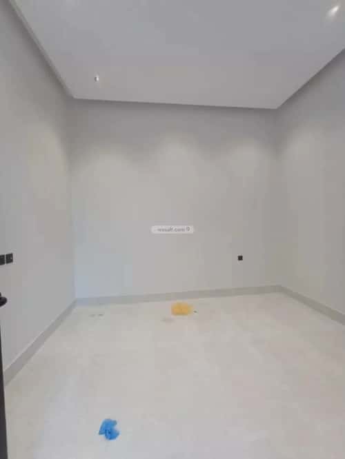 6 bedroom villa in Al Uraija Al Gharbi 2