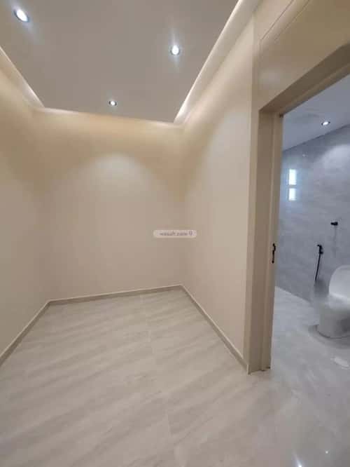 6 bedroom villa in Al Uraija Al Gharbi 2