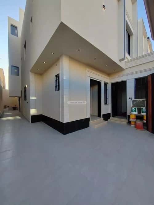6 bedroom villa in Al Uraija Al Gharbi 8
