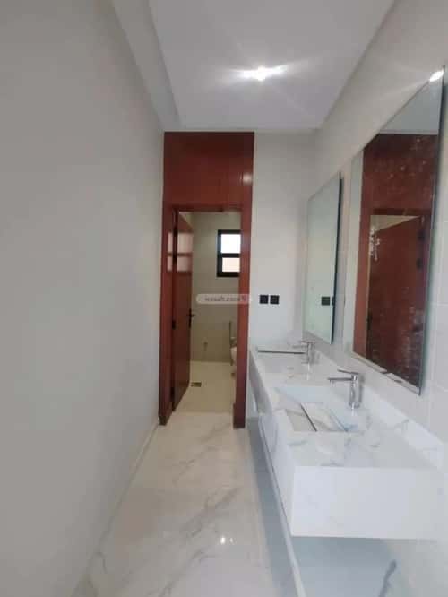 4 bedroom floor in Al Hazm 1