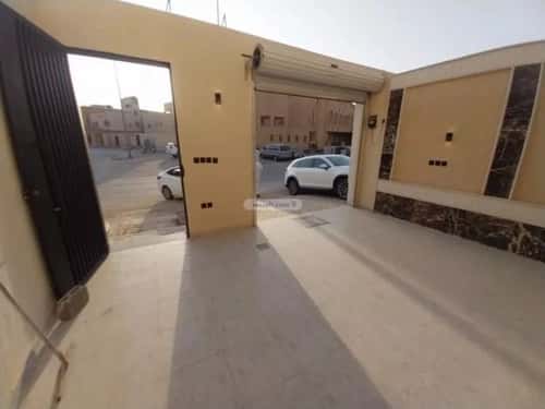 3 bedroom floor in Tuwaiq 8