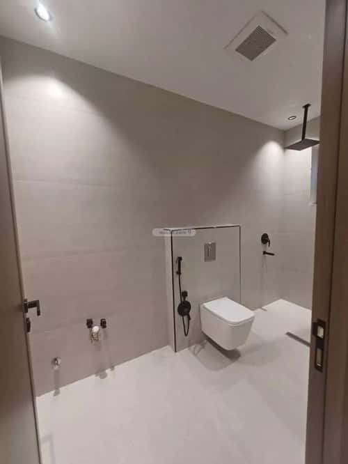 3 bedroom floor in As Suwaidi 7