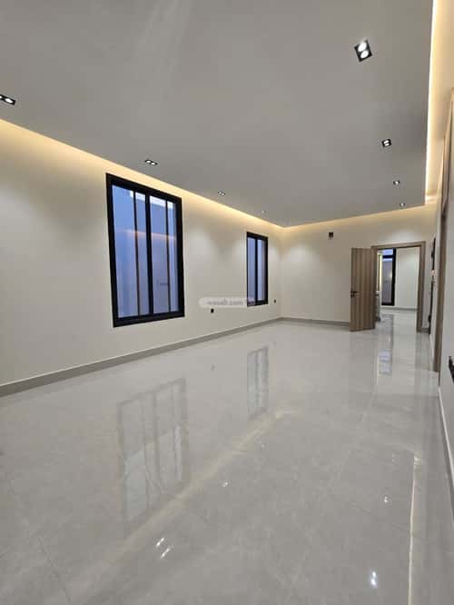 5 bedroom apartment in Al Maizilah 1