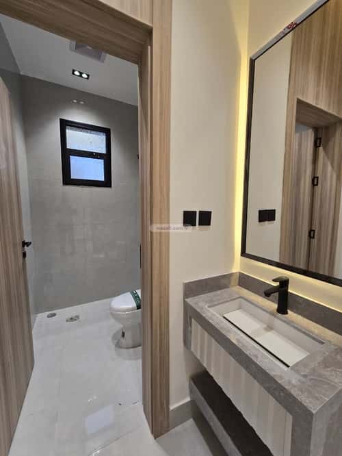 5 bedroom apartment in Al Maizilah 4