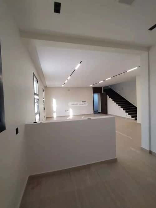 5 bedroom villa in As Suwaidi Al Gharabi 4