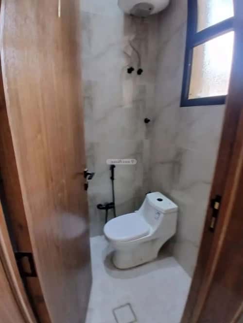 5 bedroom floor in Tuwaiq 2
