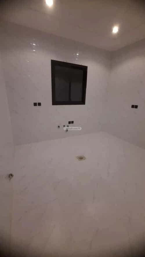 5 bedroom apartment in Al Hazm 5