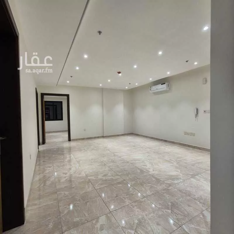 5 bedroom apartment in Al Hamra 6