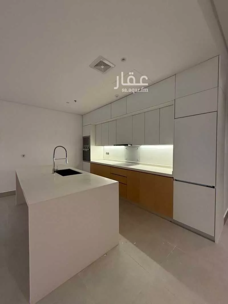 4 bedroom apartment in Al Hizam Al Thahabi, Eastern Province 6