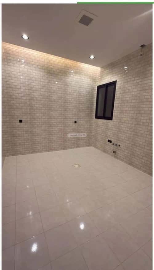 5 bedroom apartment in Badr 4