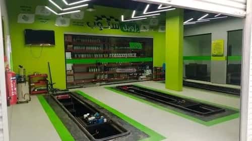 محل 900 م² في طويق 8