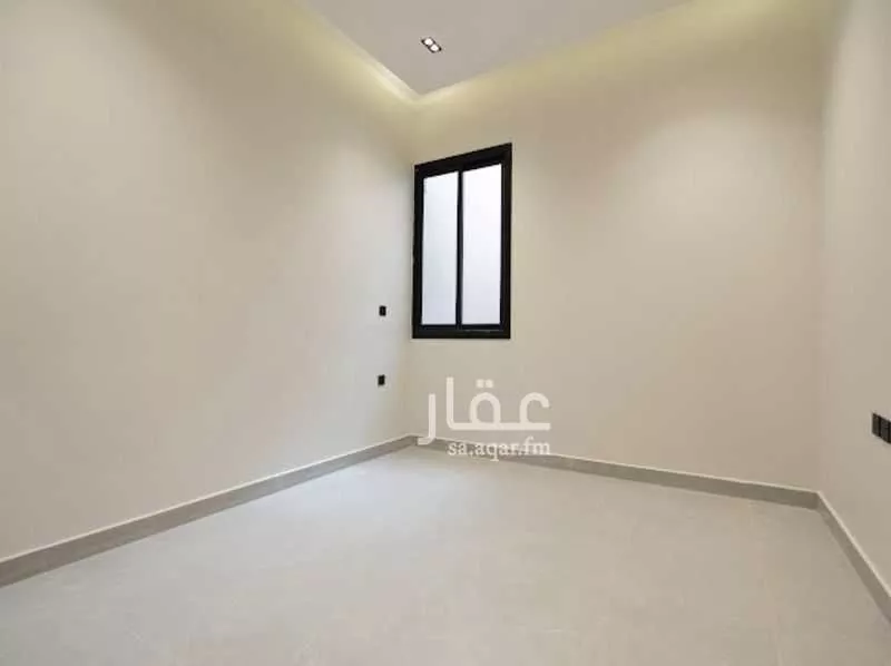 3 bedroom floor in King Faisal 12