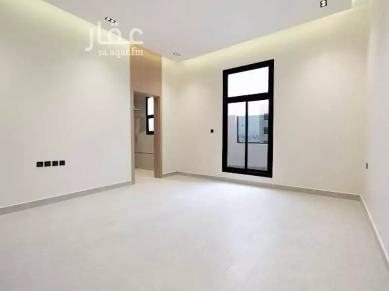 3 bedroom floor in King Faisal 9