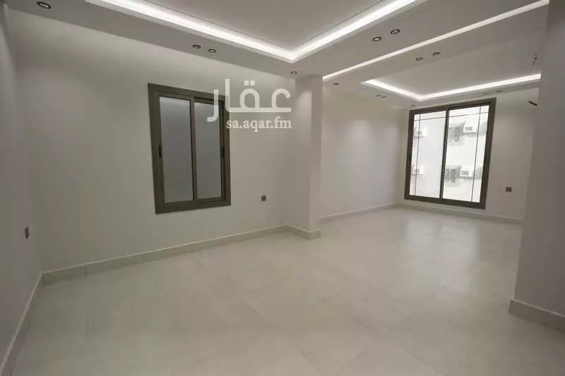 شقة 5 غرف في الريان 6
