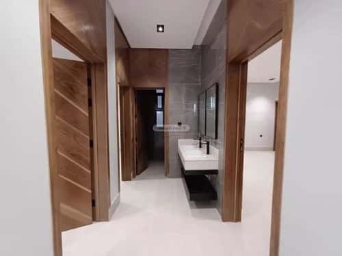 5 bedroom floor in Tuwaiq 6