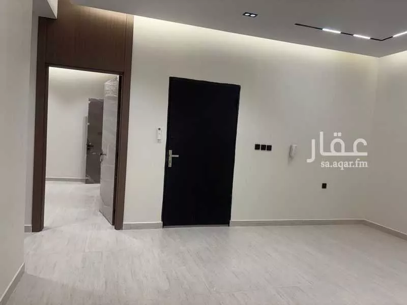 3 bedroom floor in Al Janadriyah 11