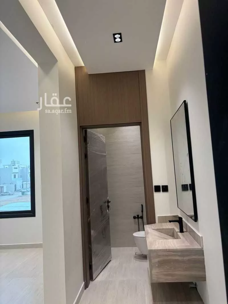 3 bedroom floor in Al Janadriyah 4