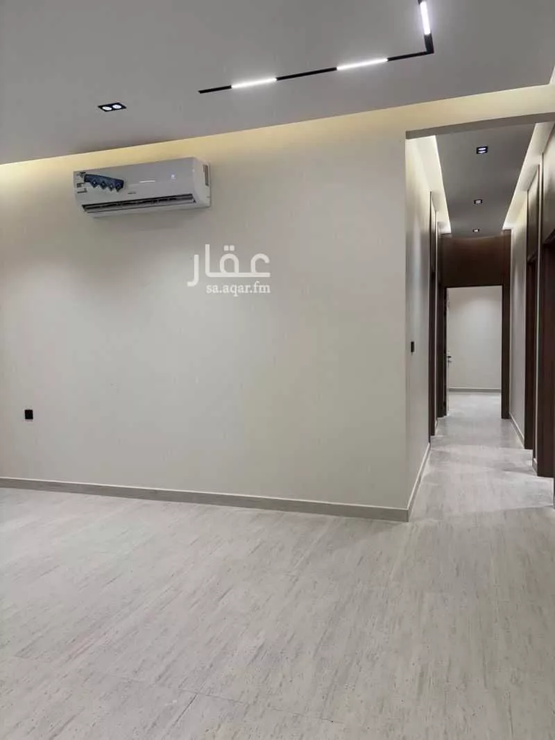 3 bedroom floor in Al Janadriyah 5