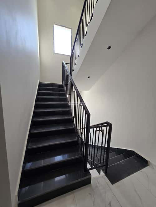 4 bedroom apartment in Al Munsiyah 9