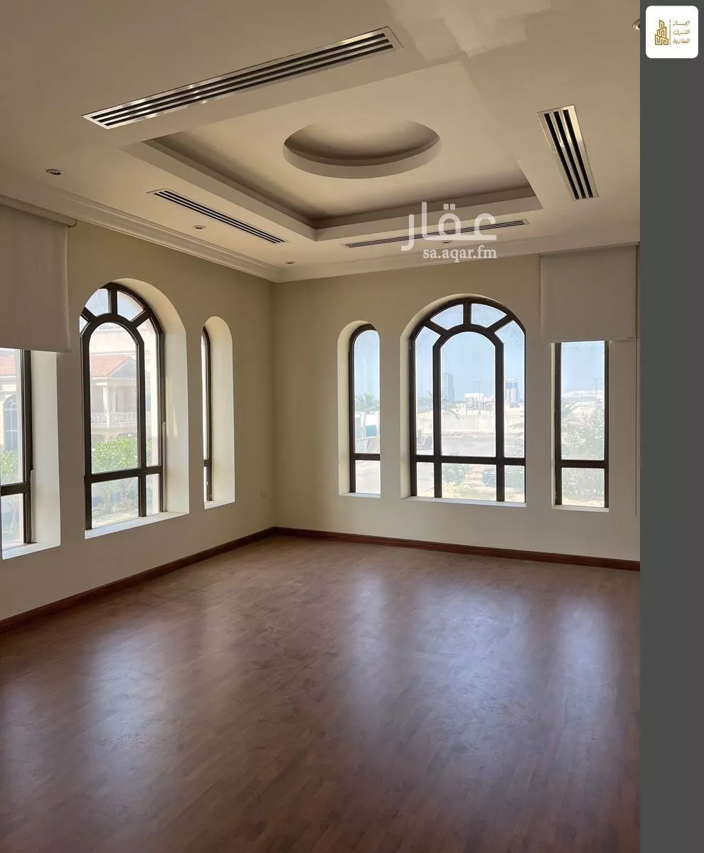 8 bedroom villa in Al Qusur 16