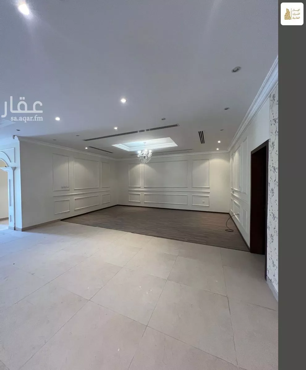 8 bedroom villa in Al Qusur 9
