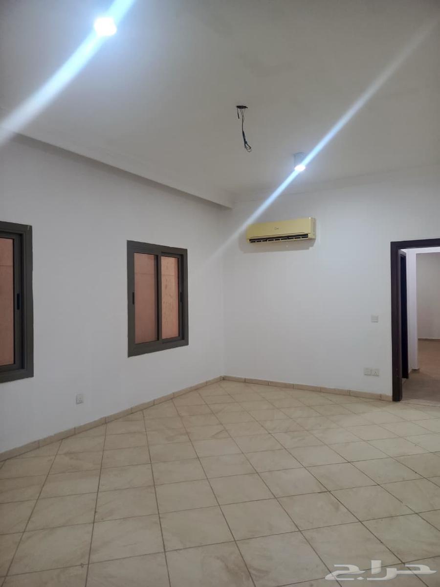 9 bedroom villa in Al Ranuna 3