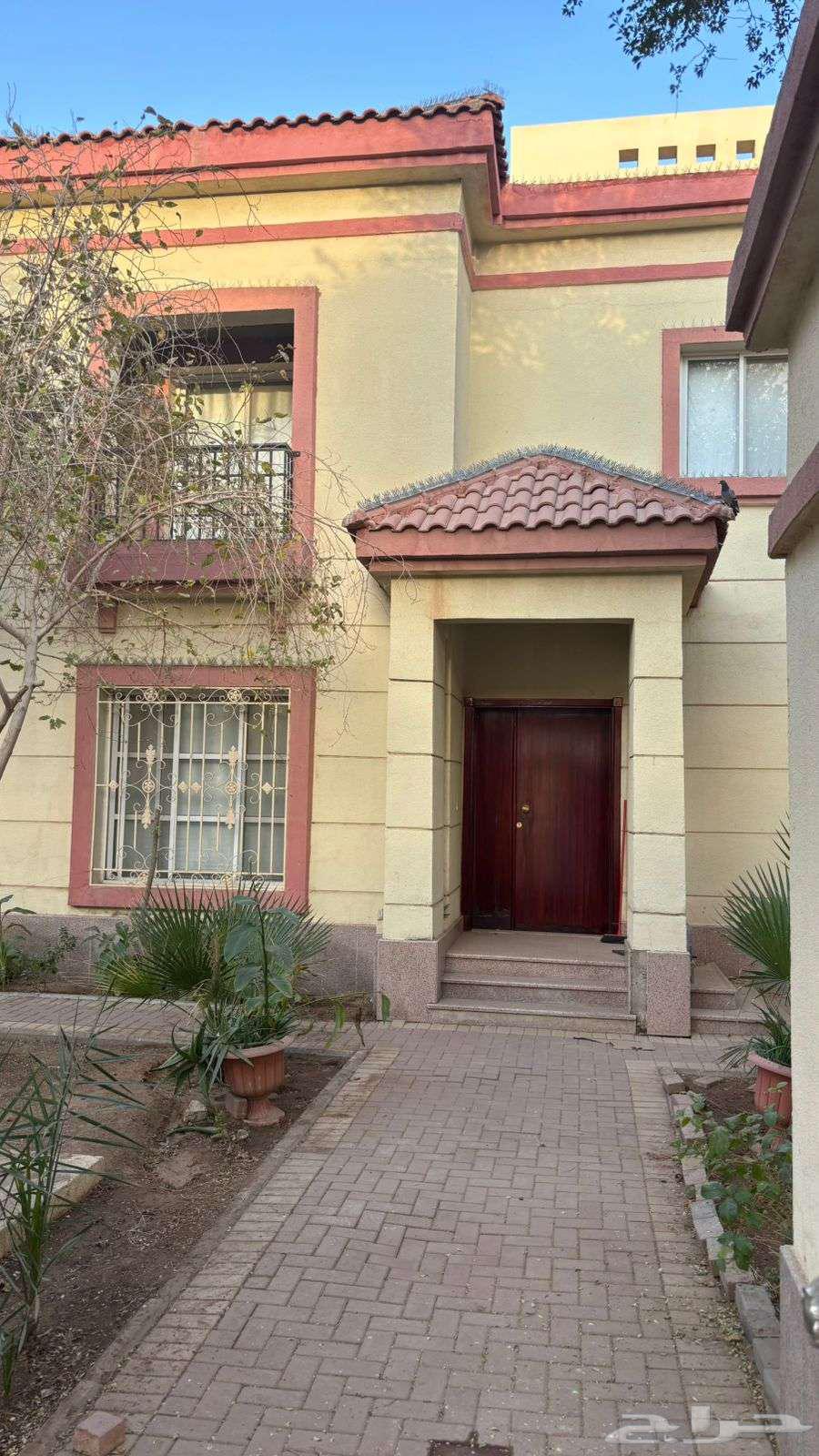 6 bedroom villa in Al Ranuna 2
