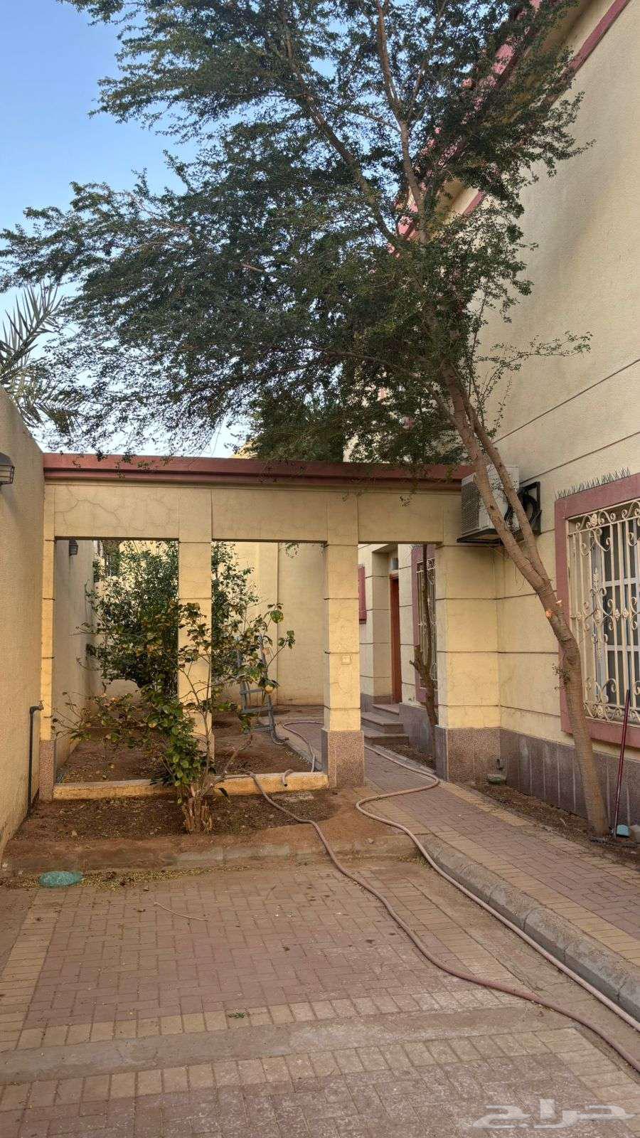 6 bedroom villa in Al Ranuna 6