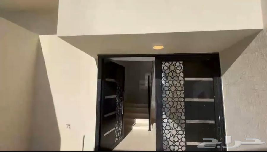 فيلا 6 غرف في المطار 2
