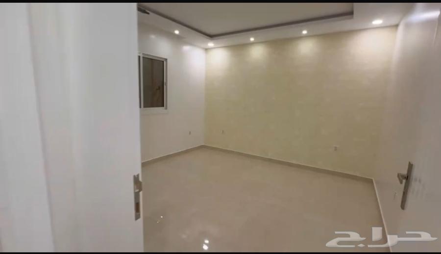 فيلا 6 غرف في المطار 11