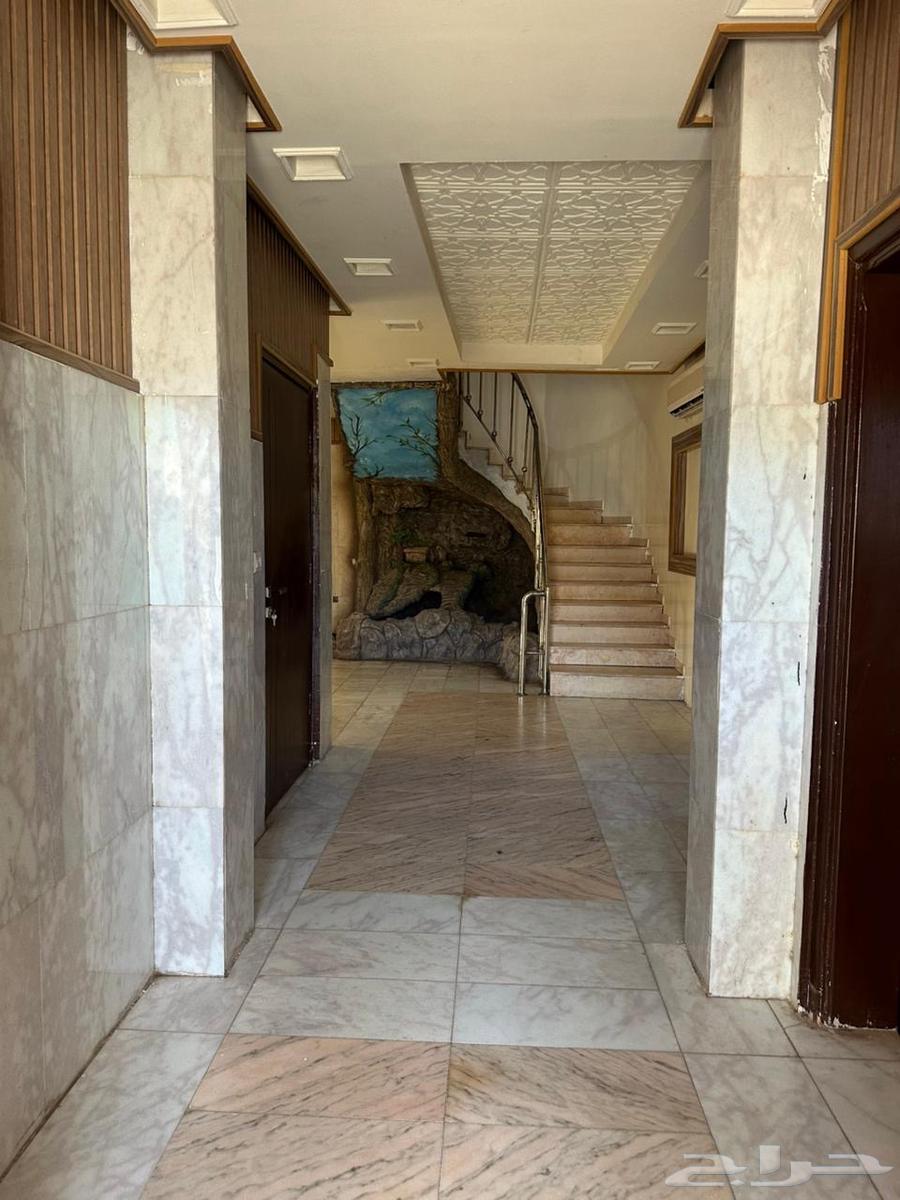 6 bedroom apartment in Al Zahrah 5