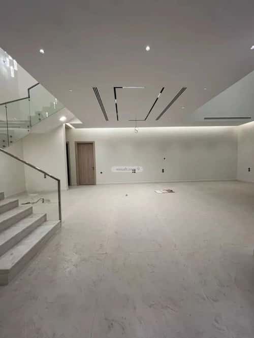 5 bedroom villa in Al Mahdiyyah 6