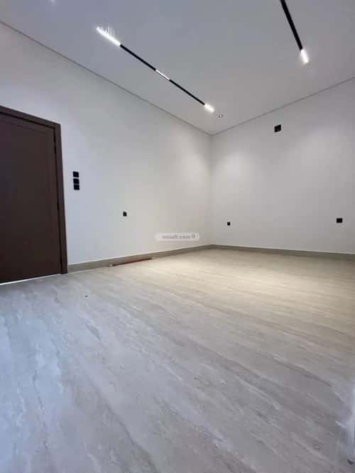 5 bedroom villa in Al Mahdiyyah 5